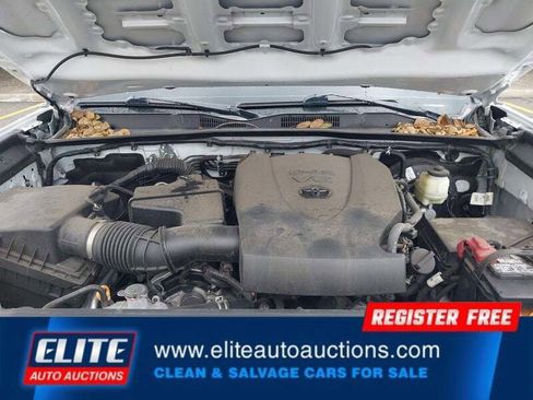 Used 2018 Toyota Tacoma TRD Sport w/ Technology Package image 20