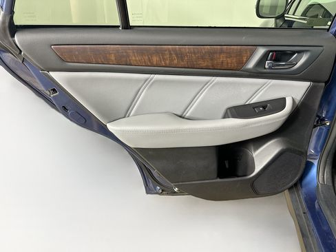 Used 2019 Subaru Outback 2.5i Limited AWD/4WD image 27