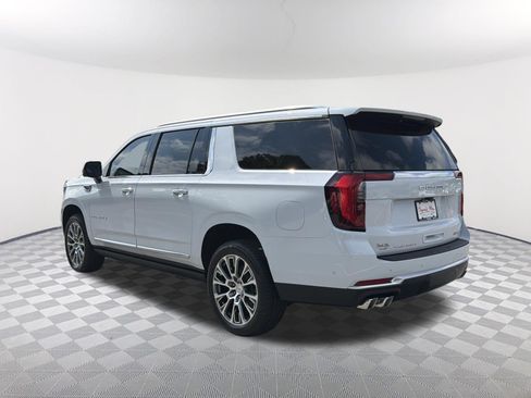New 2026 GMC Yukon XL Denali w/ Sun & Power Step Package AWD/4WD image 3
