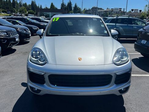 Used 2017 Porsche Cayenne S AWD/4WD image 5