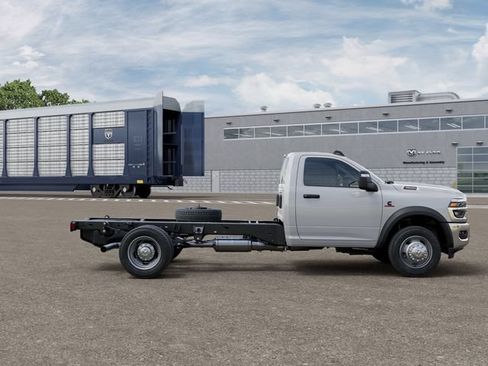 New 2026 RAM 4500 Tradesman w/ Chrome Appearance Group RWD image 21