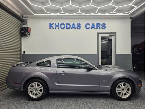 Used 2007 Ford Mustang GT Premium RWD image 5