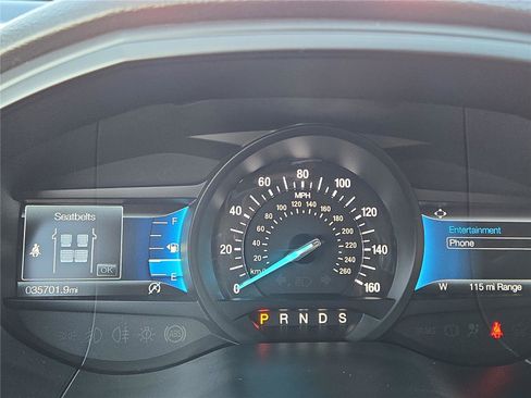 Used 2023 Ford Edge SE AWD/4WD image 5