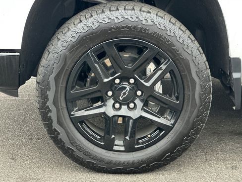 Certified 2024 Chevrolet Silverado 1500 Custom Trail Boss w/ Turbomax Blackout Package image 30