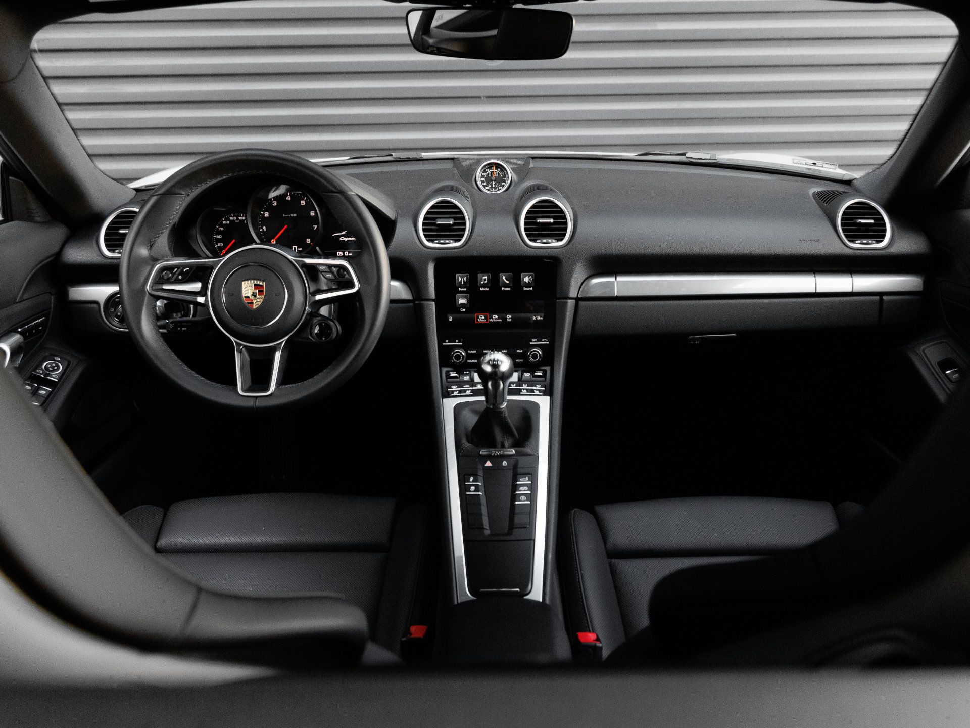 Certified 2025 Porsche 718 Cayman RWD image 17