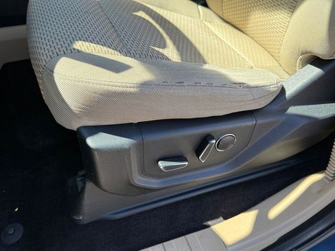 Used 2015 Ford F150 XLT w/ Equipment Group 302A Luxury image 16