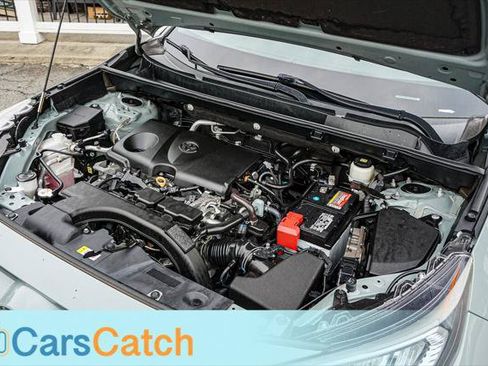 Used 2021 Toyota RAV4 XLE FWD image 42