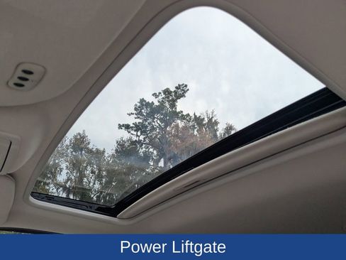 Used 2017 Lincoln Navigator Select image 17