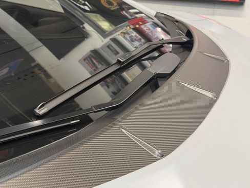 Used 2024 Lamborghini Revuelto AWD/4WD image 15