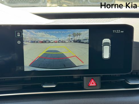 New 2026 Kia Carnival EX FWD image 17