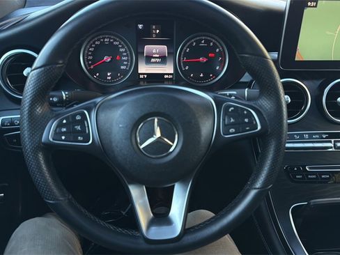 Used 2019 Mercedes-Benz GLC 300 4MATIC Coupe image 11