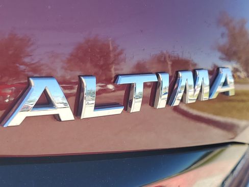 Certified 2021 Nissan Altima 2.5 SR image 10