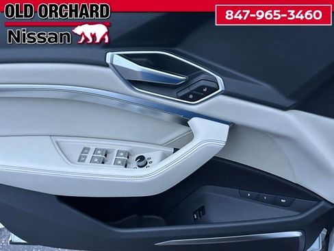 Used 2019 Audi e-tron Premium Plus image 10
