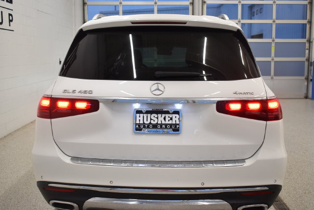 Used 2024 Mercedes-Benz GLS 450 4MATIC image 11