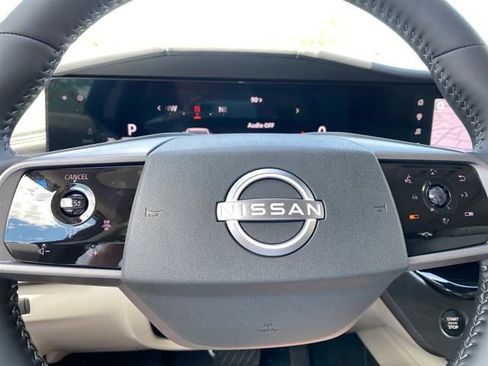 New 2025 Nissan Murano SL image 15