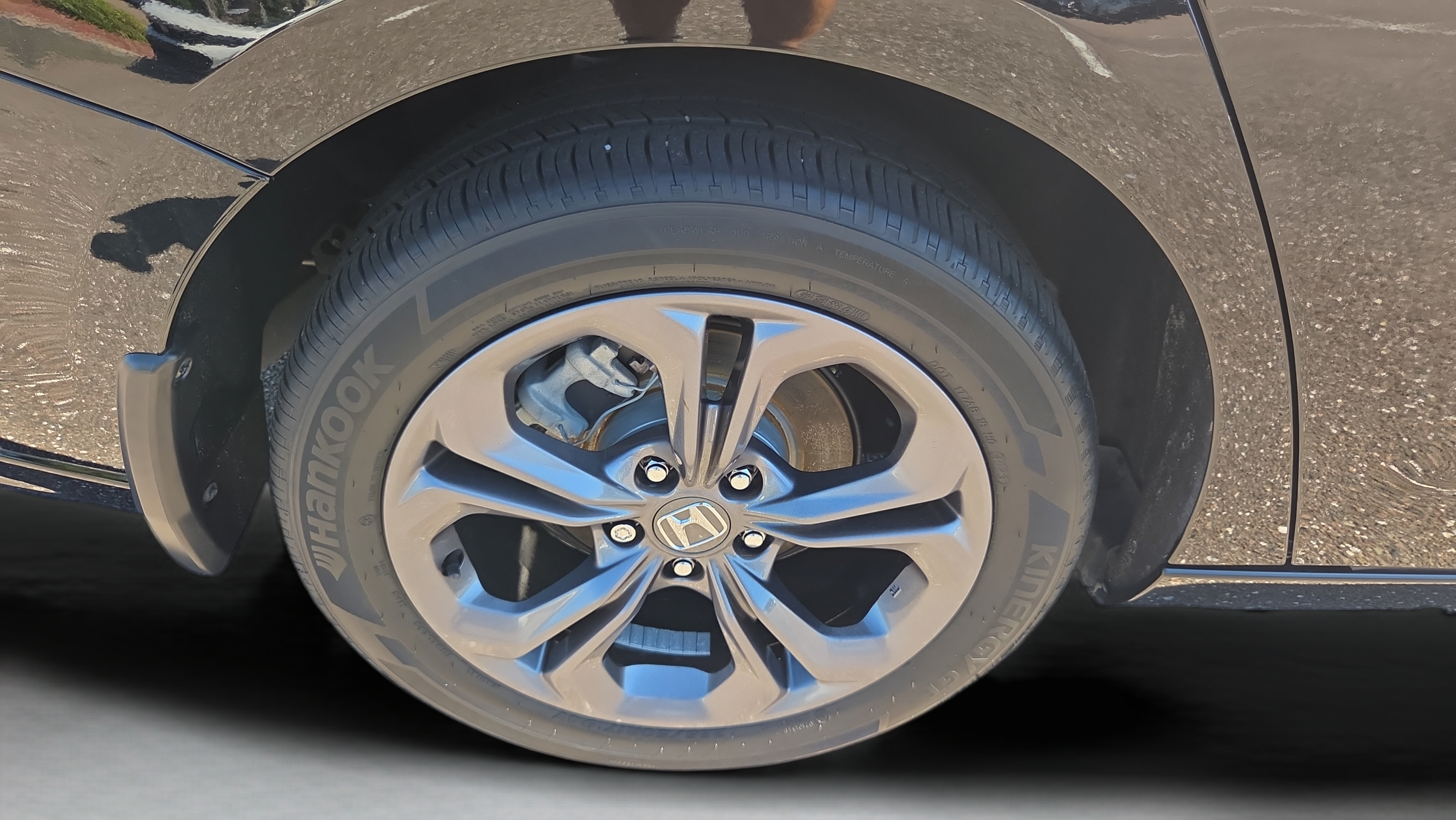 Certified 2024 Honda Accord EX-L image 35