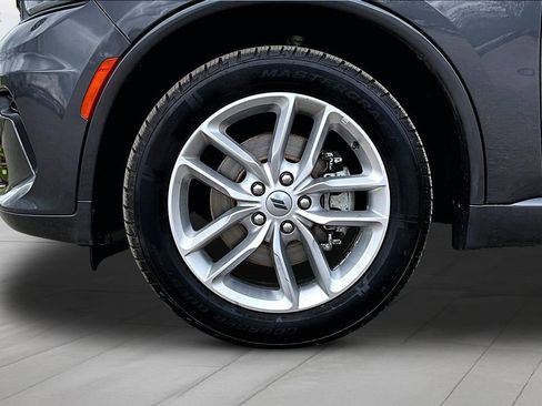Used 2024 Dodge Durango GT AWD/4WD image 9