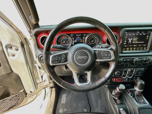 Used 2023 Jeep Wrangler Unlimited Rubicon w/ LED Lighting Group AWD/4WD image 11