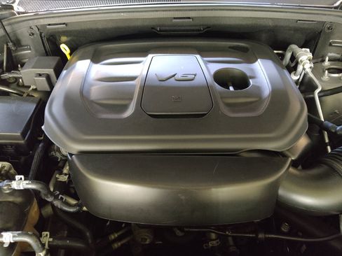 Used 2020 Jeep Grand Cherokee Limited w/ Luxury Group II RWD image 30