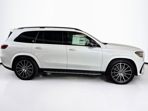 New 2026 Mercedes-Benz GLS 580 4MATIC image 4