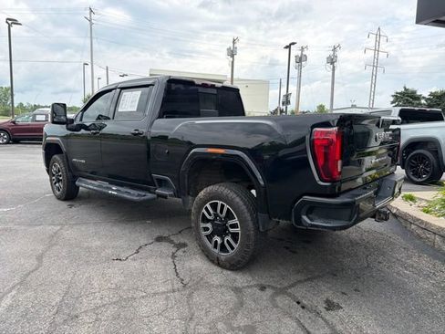 Used 2020 GMC Sierra 2500 AT4 w/ AT4 Premium Package AWD/4WD image 3