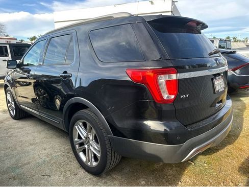 Used 2016 Ford Explorer XLT w/ Equipment Group 202A image 4