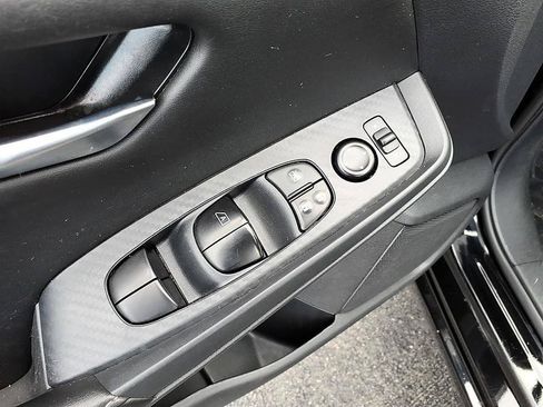 Used 2025 Nissan Sentra SV FWD image 12