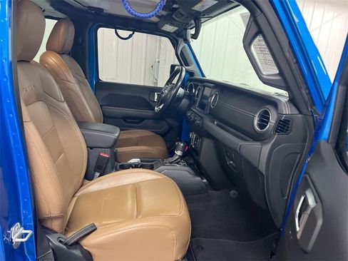 Used 2021 Jeep Wrangler Unlimited Sahara w/ Cold Weather Group image 22