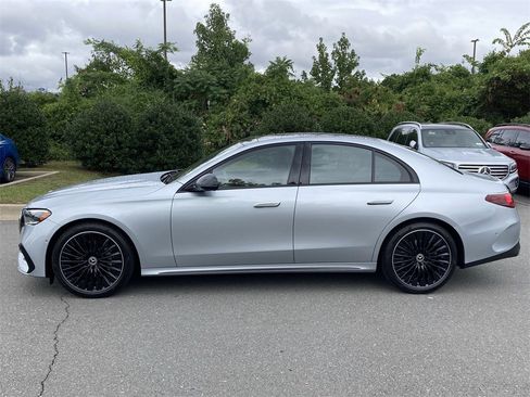 New 2026 Mercedes-Benz E 350 4MATIC Sedan image 4