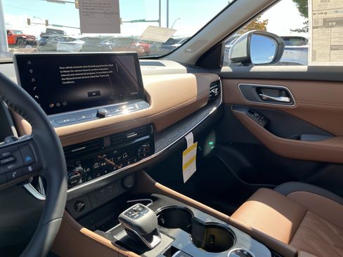 New 2026 Nissan Rogue Platinum w/ Platinum Premium Package image 27