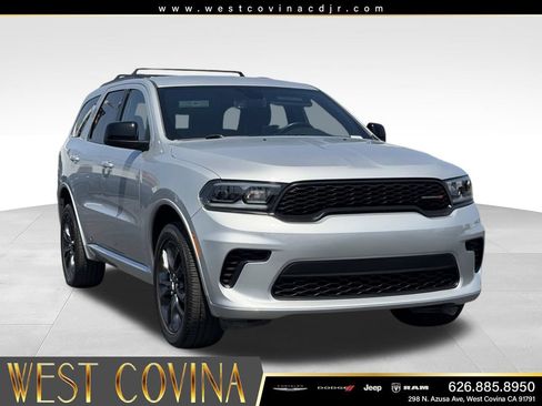 Used 2024 Dodge Durango GT w/ Blacktop Package AWD/4WD image 2