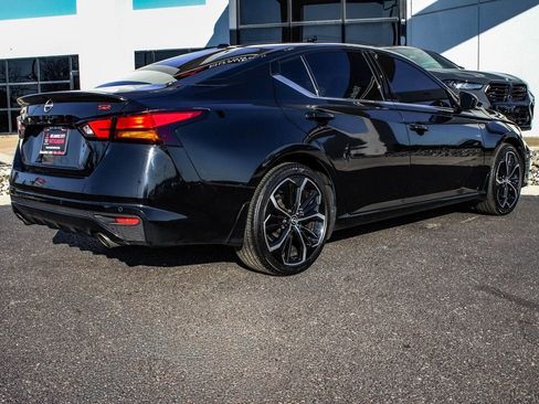 Used 2024 Nissan Altima 2.5 SR image 6