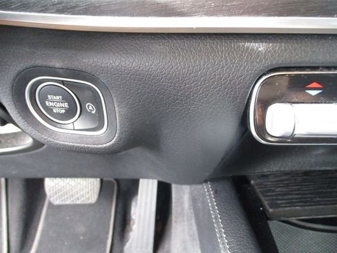 Used 2022 Mercedes-Benz GLE 350 image 13