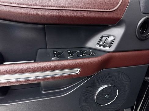 Used 2024 Ford Expedition Max Limited image 32