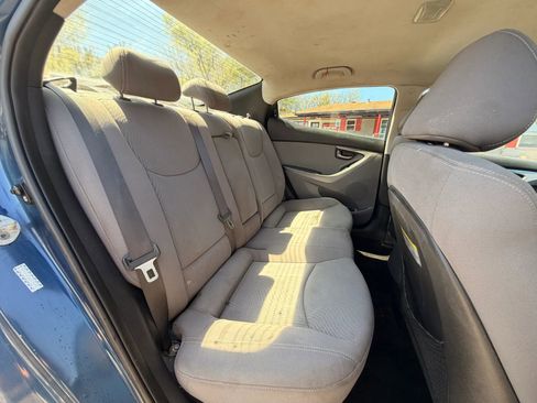 Used 2016 Hyundai Elantra SE FWD image 19