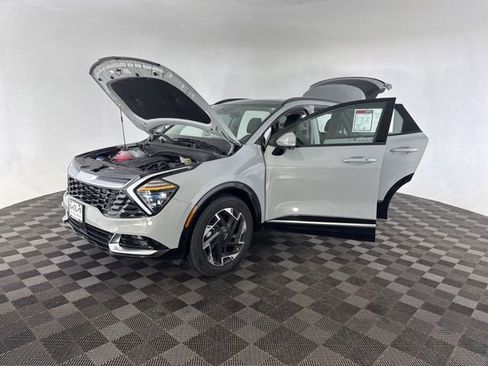 Certified 2025 Kia Sportage SX image 12