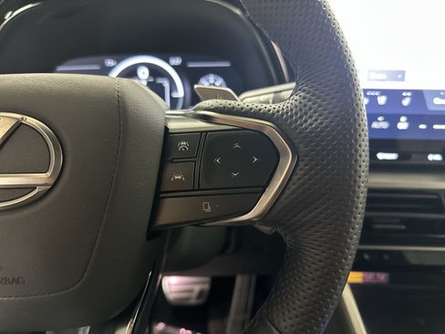 Used 2025 Lexus TX 500h AWD image 20