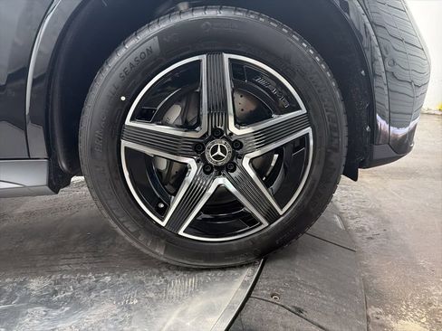 New 2026 Mercedes-Benz GLC 300 GLC 300 image 9