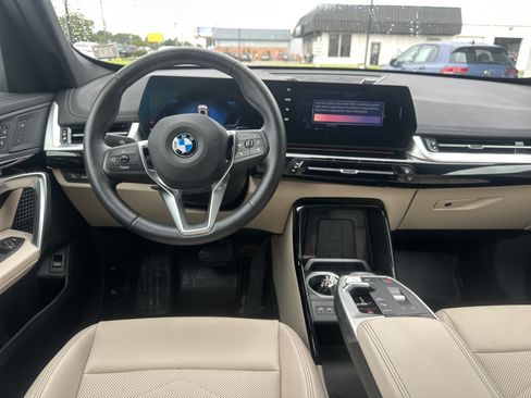 Used 2025 BMW X1 xDrive28i w/ Convenience Package AWD/4WD image 15