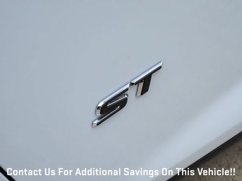 New 2026 Buick Enclave Sport Touring w/ Power Package FWD image 8