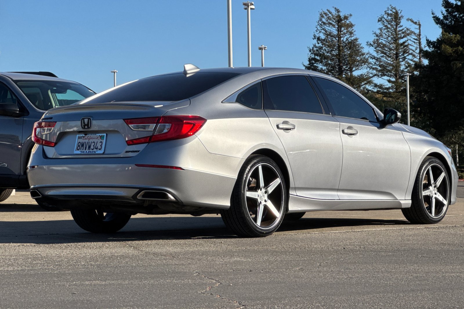 Used 2018 Honda Accord Sport image 3