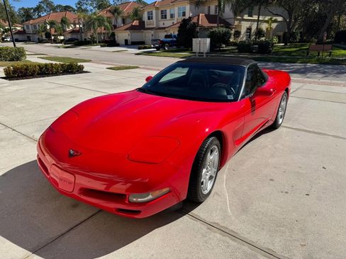 Used 1999 Chevrolet Corvette Base 2dr Convertible w/ Performance Handling Pkg image 2