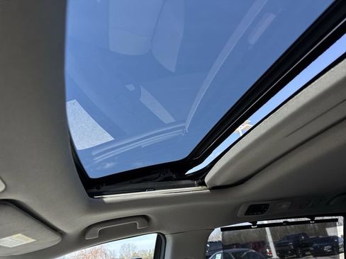 Used 2014 Honda Odyssey EX-L image 18