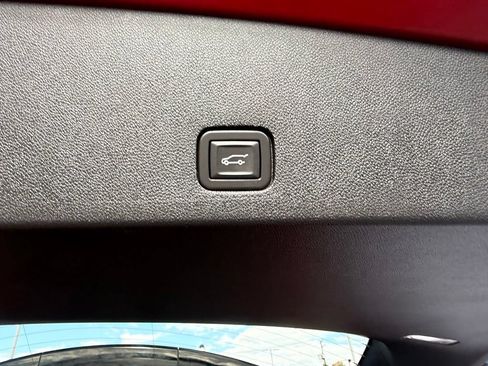 Used 2023 Cadillac XT6 Sport AWD/4WD image 43