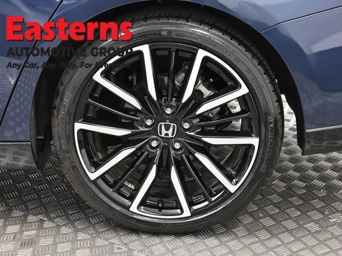 Used 2025 Honda Accord Touring image 34