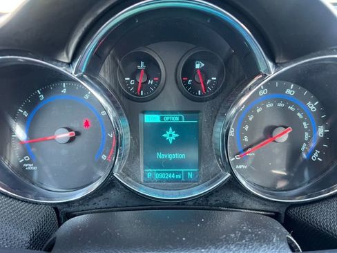 Used 2016 Chevrolet Cruze LT image 18