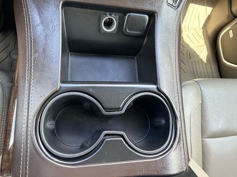 Used 2018 Chevrolet Tahoe LT image 29