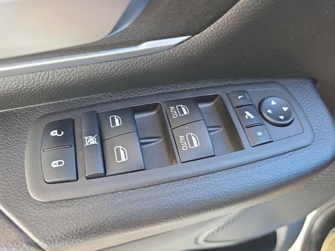 Used 2023 RAM 1500 Lone Star image 27