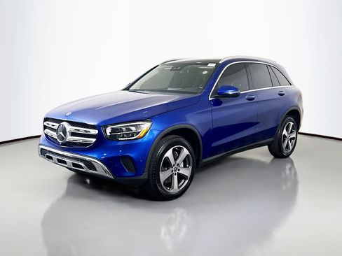 Used 2022 Mercedes-Benz GLC 300 4MATIC image 4
