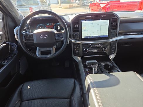 Used 2022 Ford F150 Lariat image 10